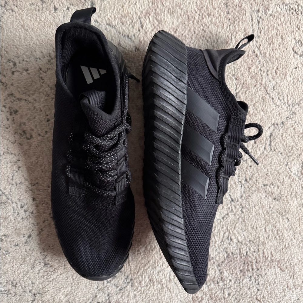 Adidas Men's Triple Black Sneakers